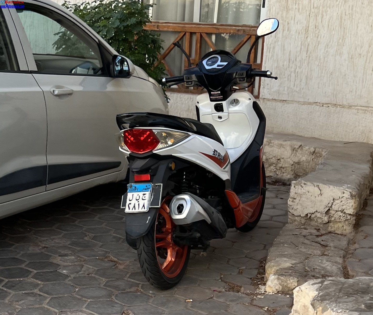 ٢٨١٨ لنج, SYM Symphony 