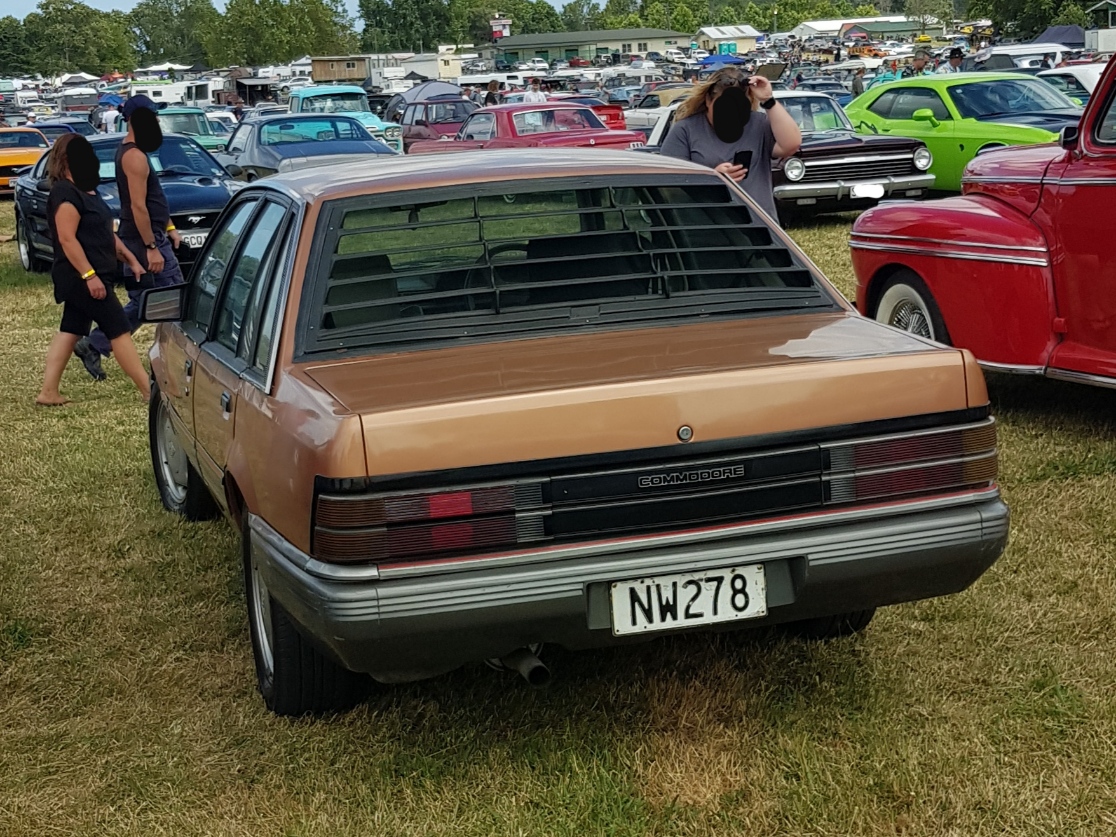 NW278, Holden Commodore 1st gen Sedan (VL), facelift, 1986–1988