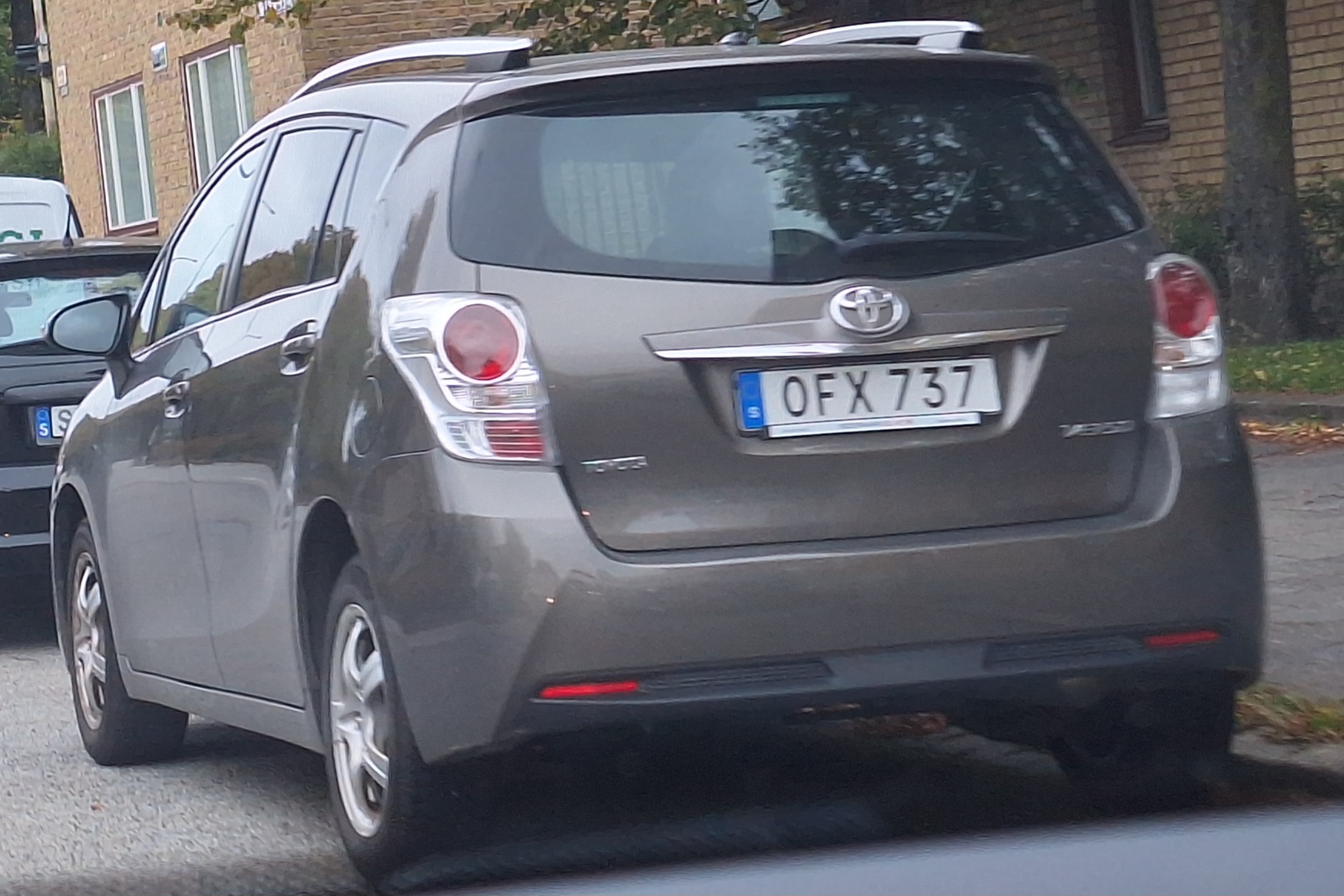 OFX 737, Toyota Verso 1st gen (AR20), facelift, 2013–2018