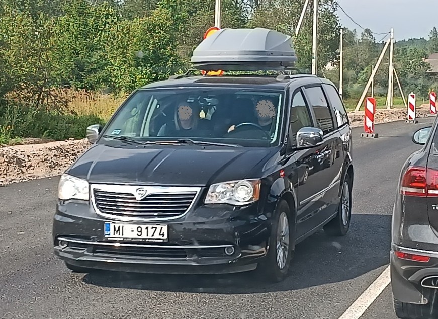 MI-9174, Lancia Voyager 1st gen (404), 2011–2015