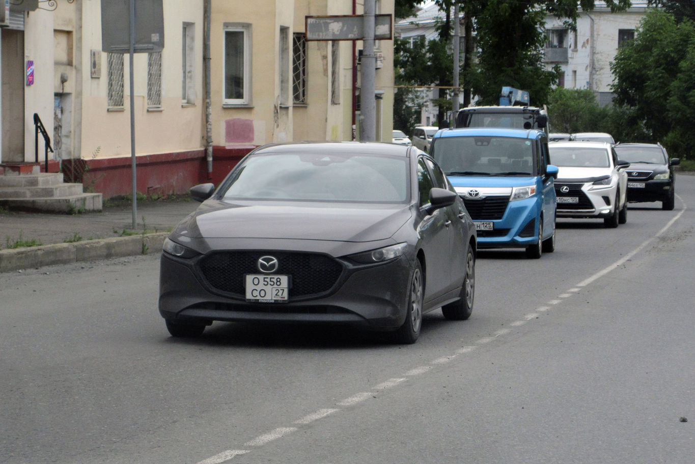 о 558 со 27, Mazda Axela 3rd gen Sedan (BM), 2013–2018