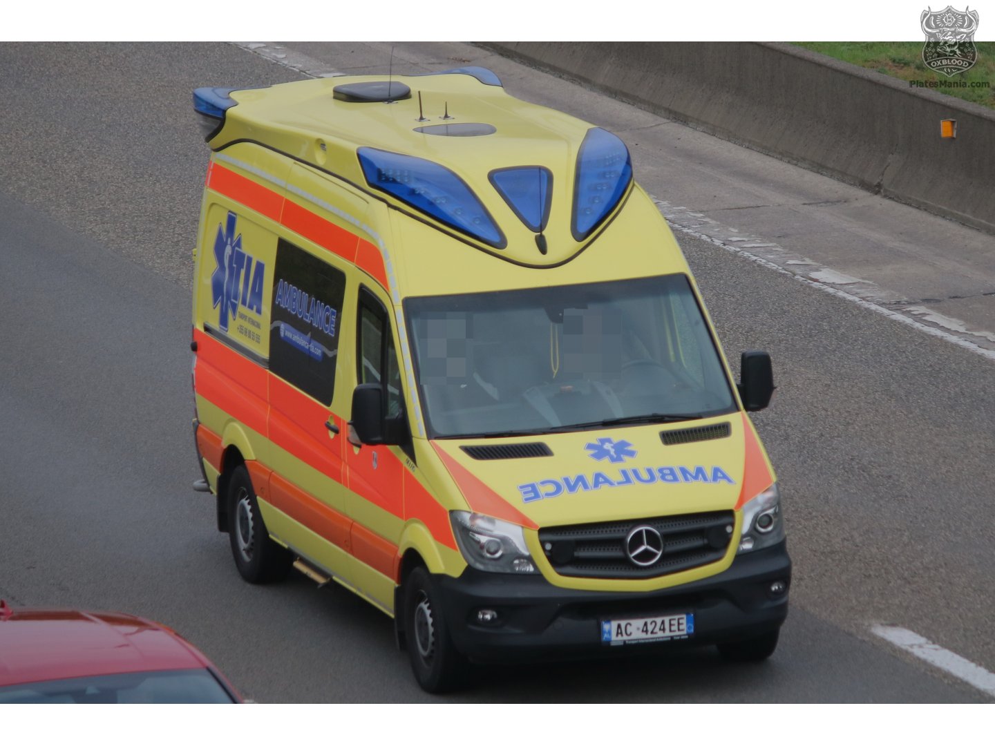 AC 424 EE, Mercedes-Benz Sprinter 2nd gen (W906), facelift, 2013–2018