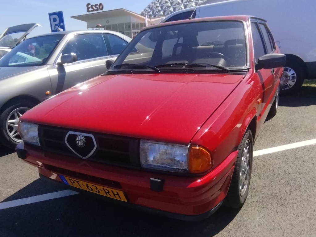 PT-63-RH, Alfa Romeo 33 1st gen Hatch (905), 1983–1990