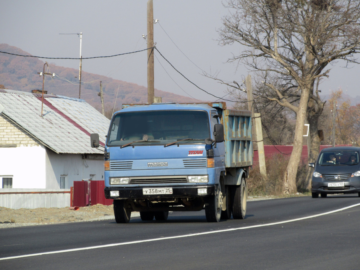 у 358 мт 25, Mazda Titan 3rd gen, 1989–2000