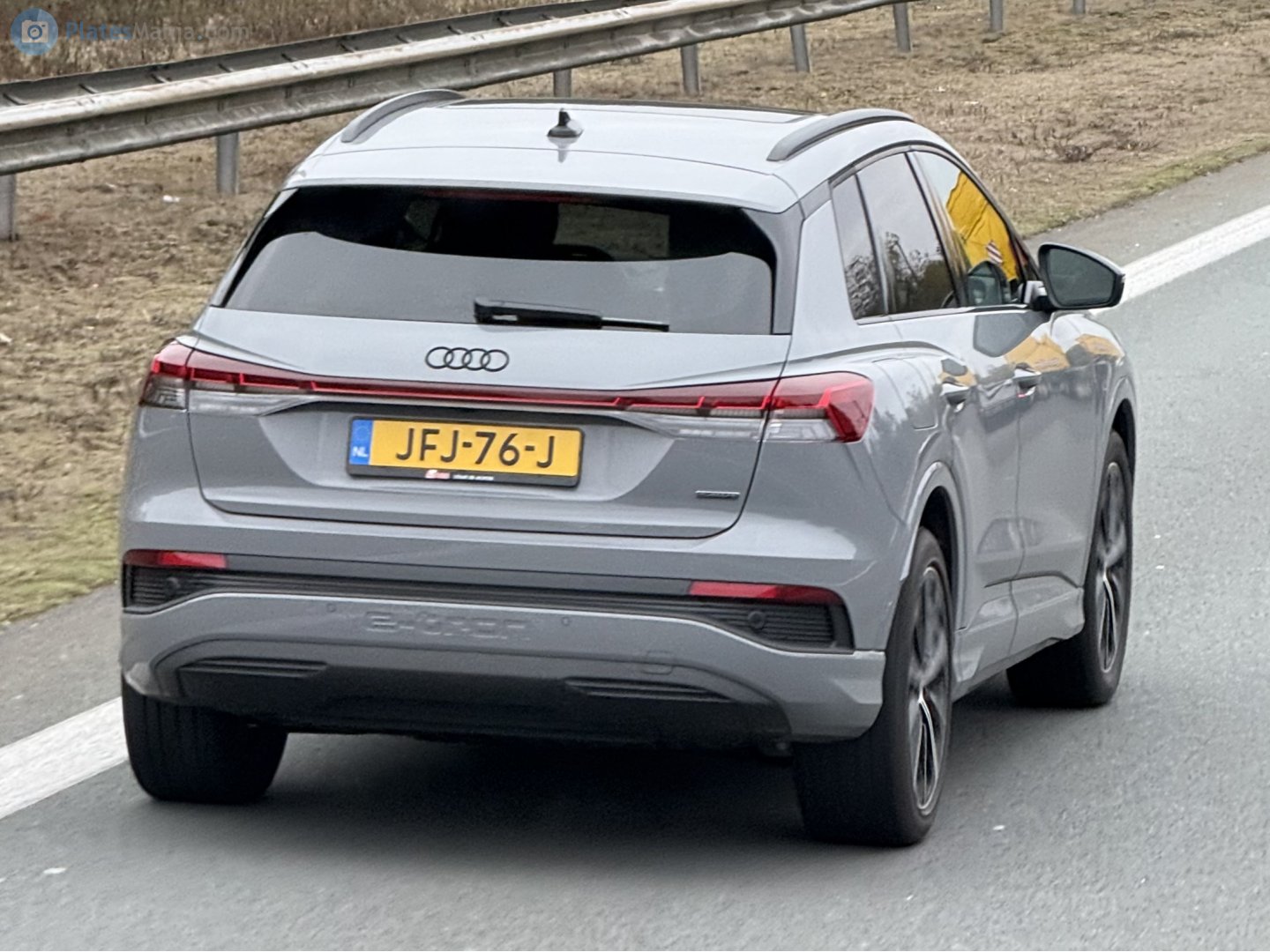 JFJ-76-J, Audi Q4 e-tron 1st gen SUV (F4B), 2021–