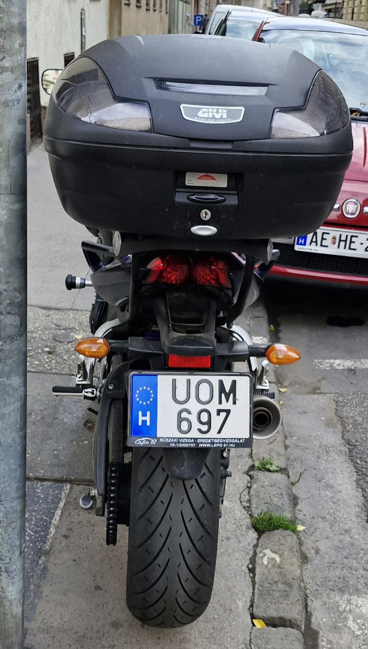 UOM-697, Yamaha FZ 1 N/S Fazer, 2006–2015
