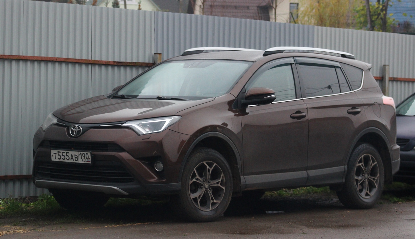 т 555 ав 190, Toyota RAV4 