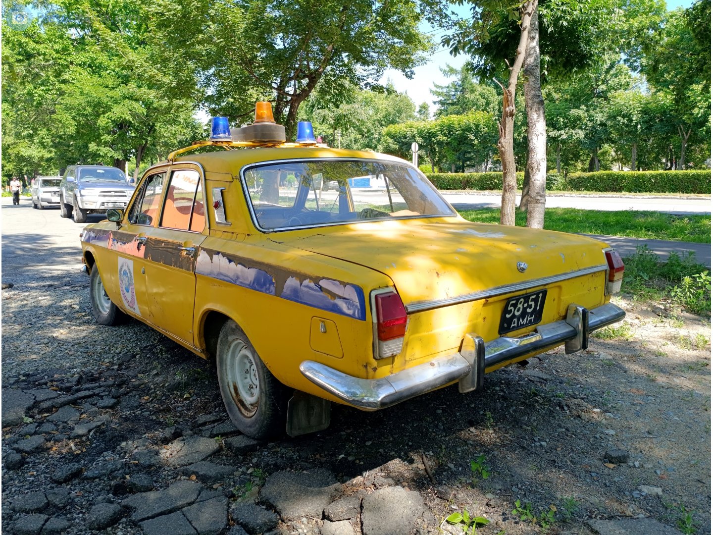 5851 АМН, License plate without vehicle 