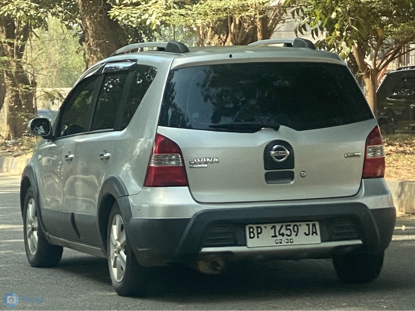 BP 1459 JA, Nissan Livina 1st gen X-Gear (C-Gear) (L10), 2006–2015