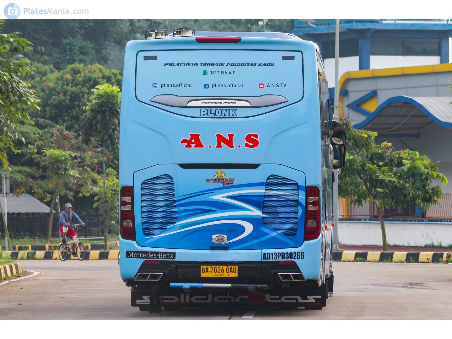 BA 7026 OAU, Mercedes-Benz 