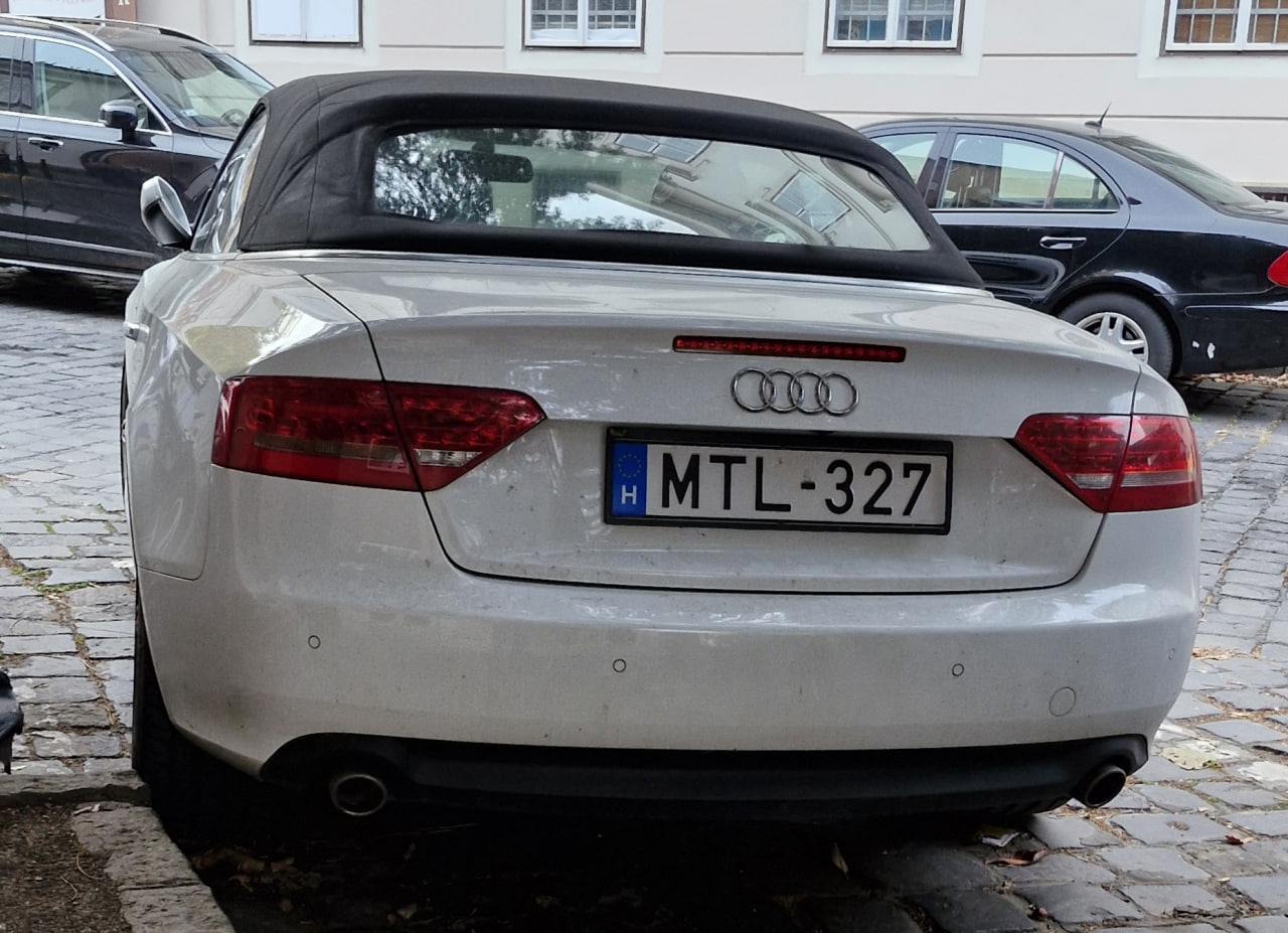 MTL-327, Audi A5 1st gen Cabriolet (B8/8F7), 2009–2011