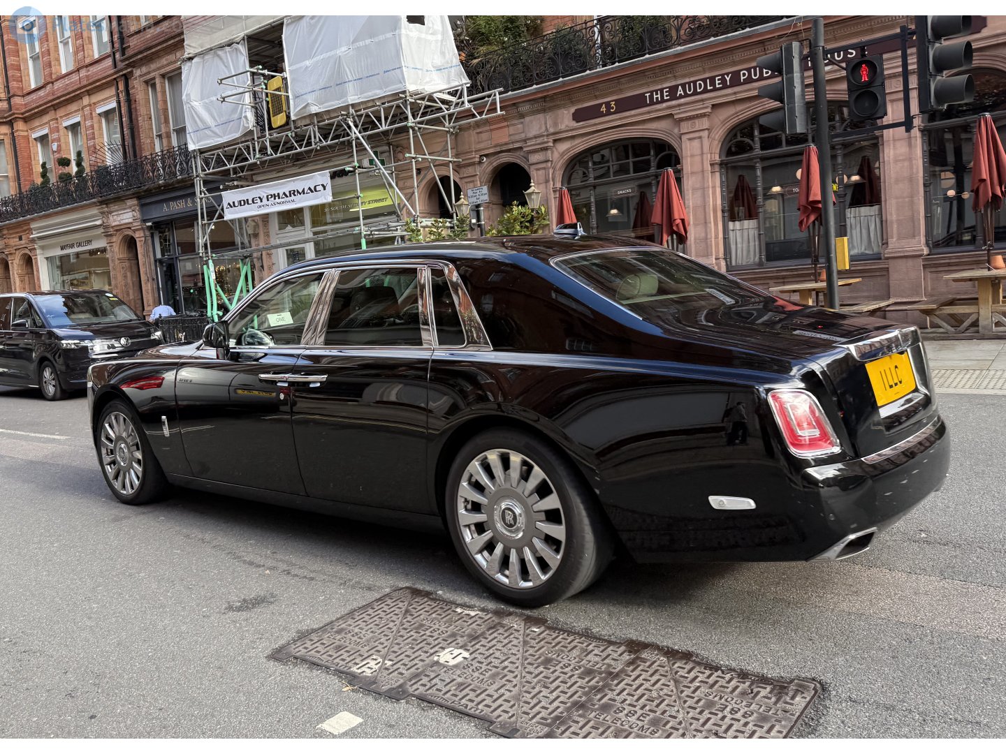 1LLC, Rolls-Royce Phantom 8th gen (RR11/RR12), 2017–