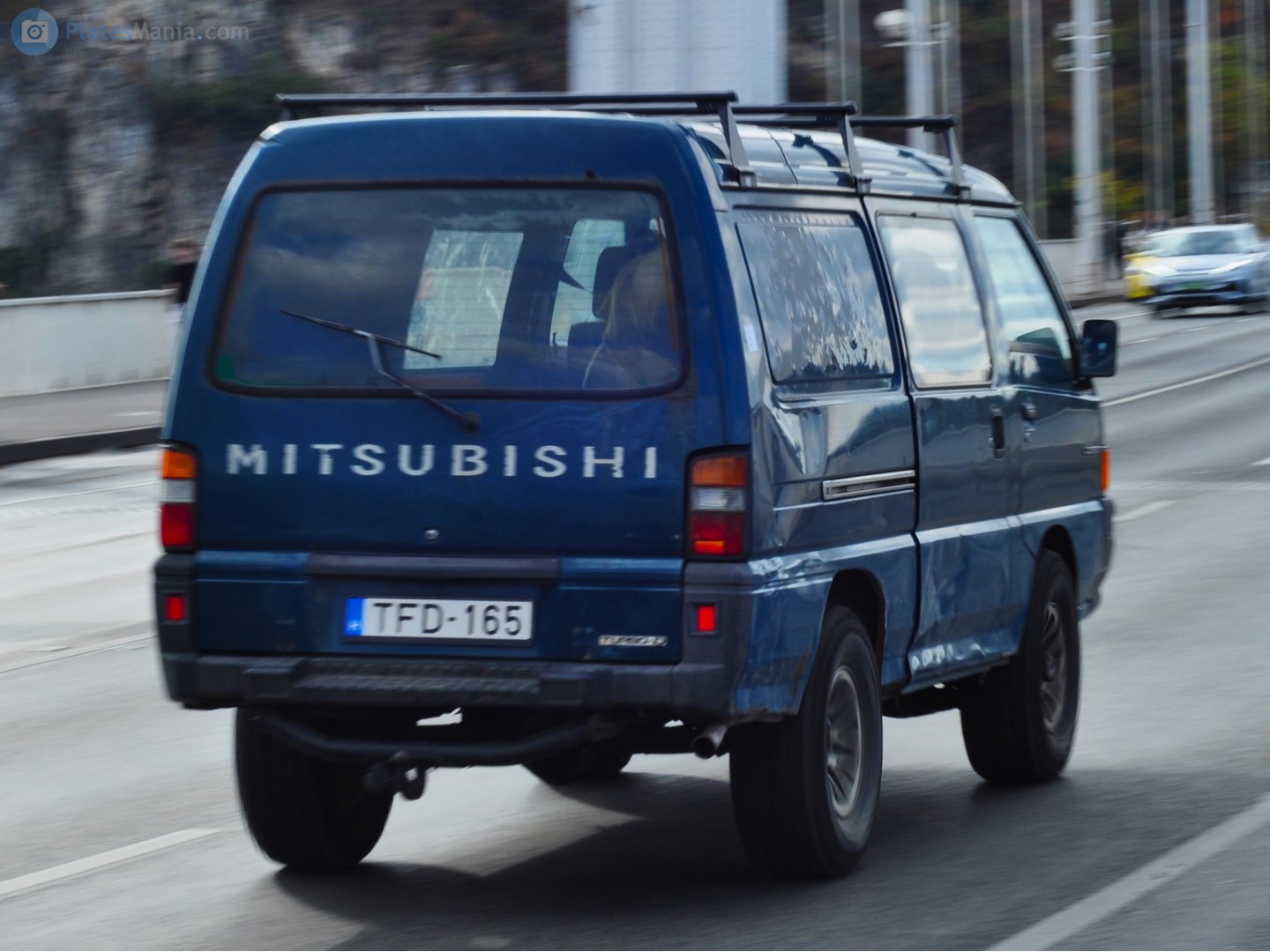 TFD-165, Mitsubishi L300 2nd gen (PO), 1986–1999