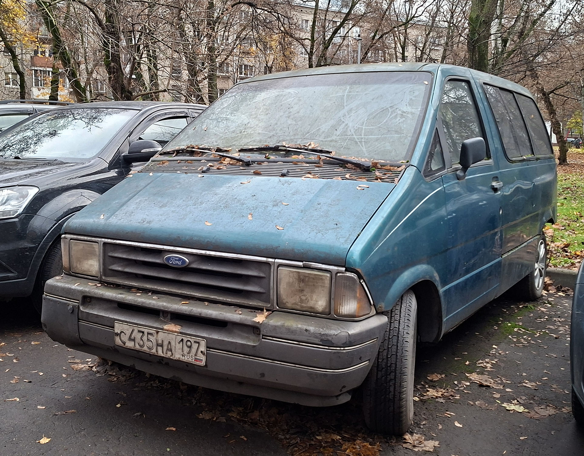с 435 на 197, Ford Aerostar 1st gen (VN1), 1985–1997