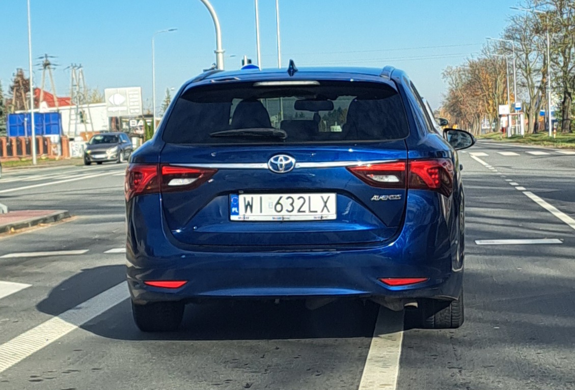 WI 632LX, Toyota Avensis 3rd gen Touring Sports (T270), 2nd facelift, 2015–2018