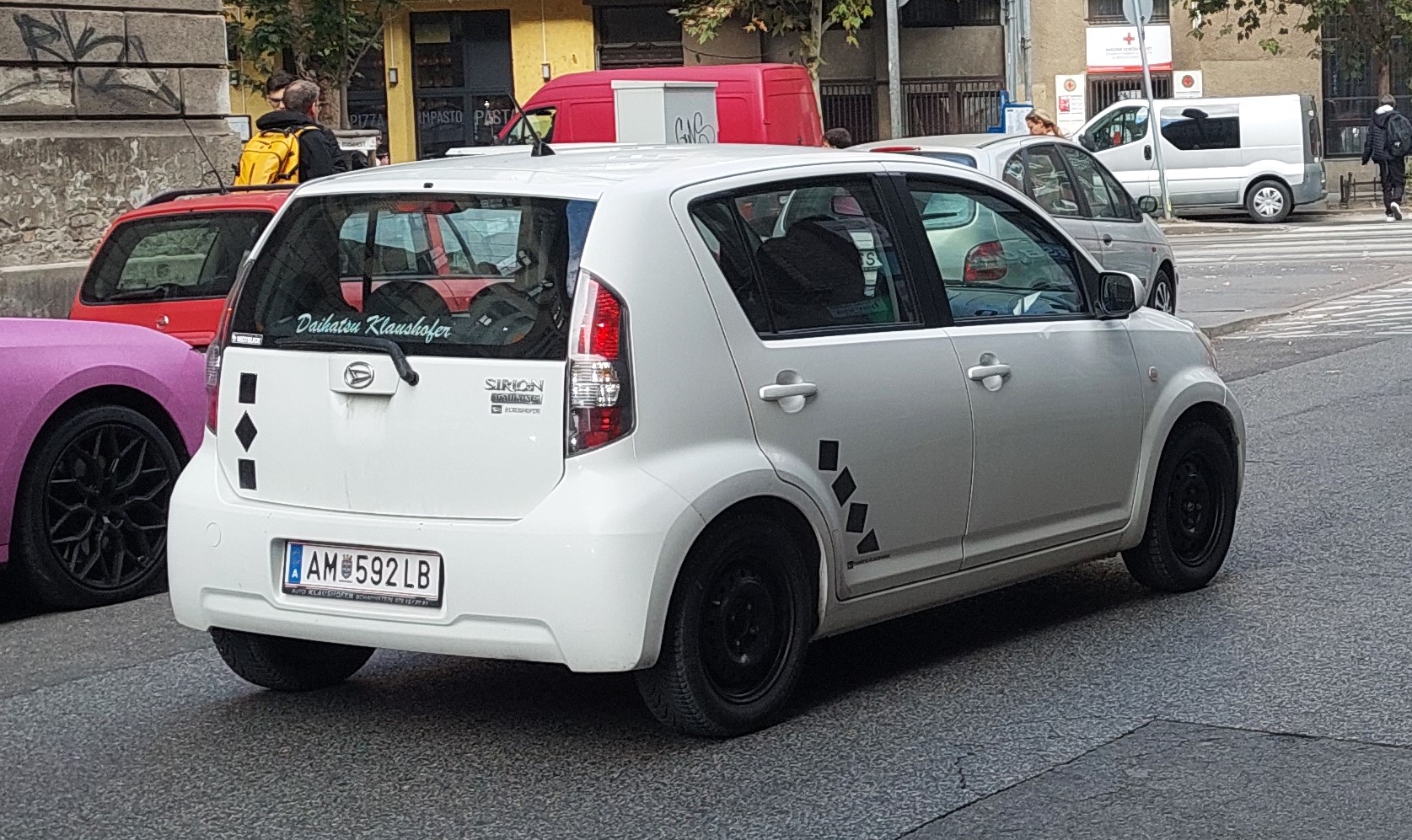 AM 592 LB, Daihatsu Sirion 2nd gen (M300; Global-market), 2004–2015