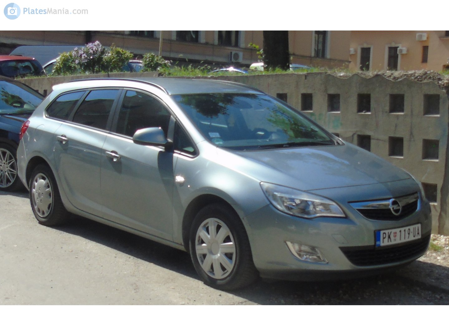 PK 119-UA, Opel Astra 4th gen Sports Tourer (J; P10), 2010–2015