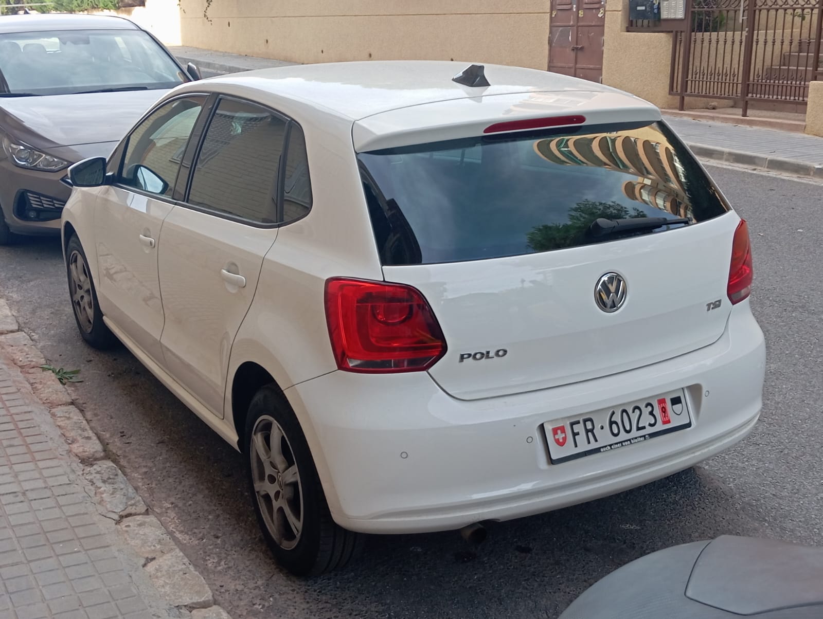 FR 6023, Volkswagen Polo 5th gen 5-door Hatch (6R), 2009–2014