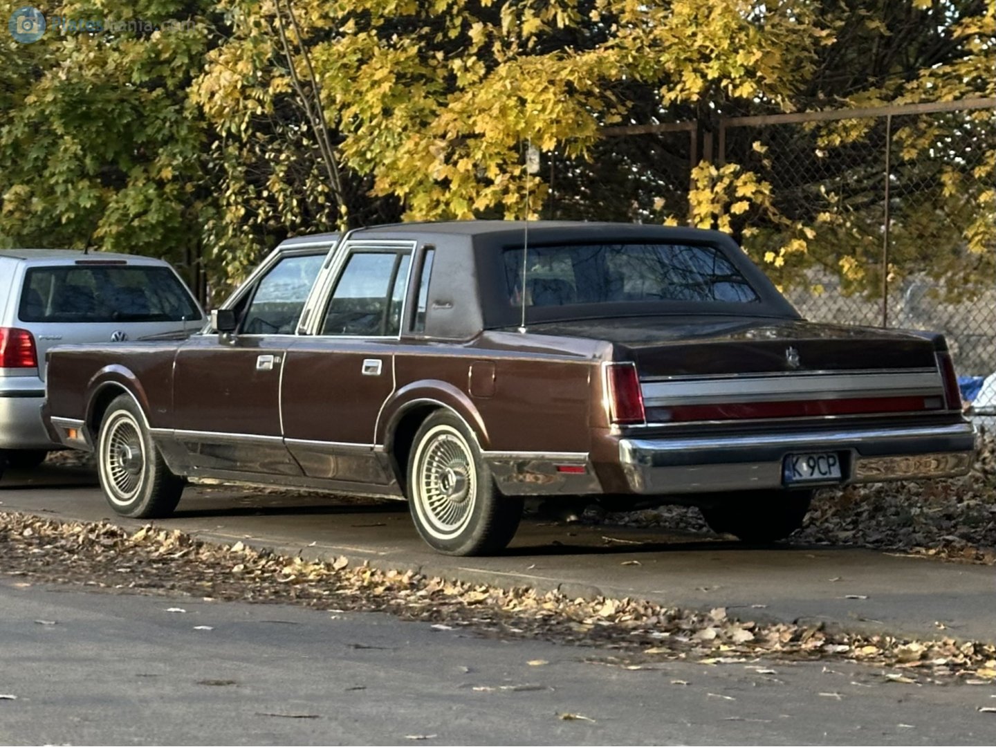 K 9CP, Lincoln Town Car 1st gen Sedan (54D), 1980–1989