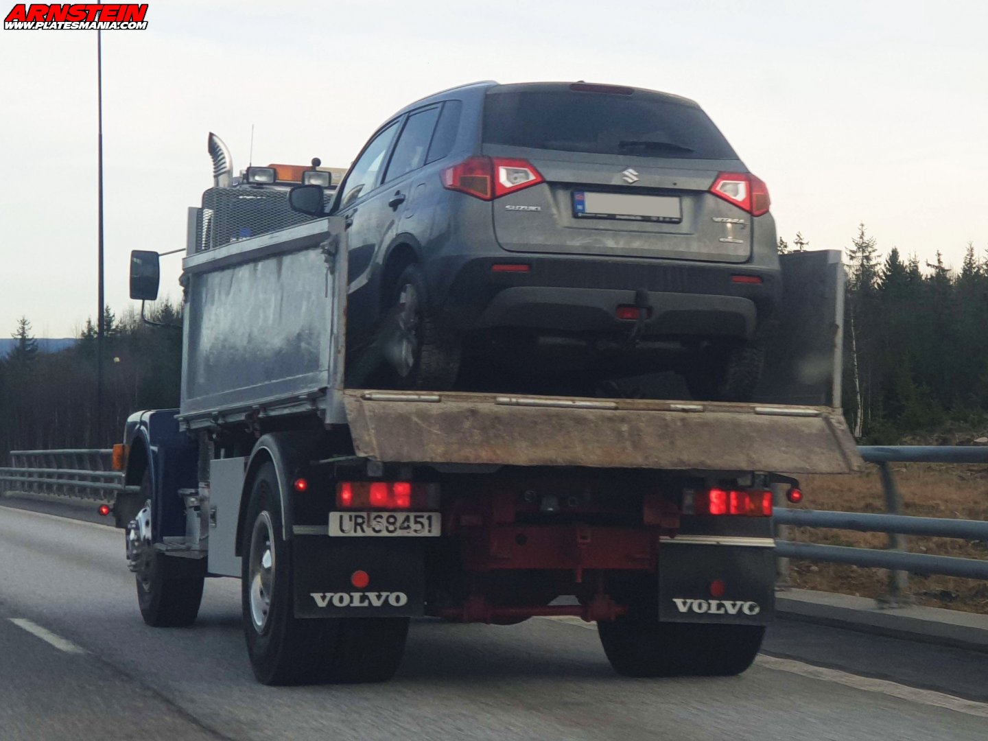 UR 68451, Volvo L/N-Series N7/N10/N12 Heavy Truck, 1973–1988