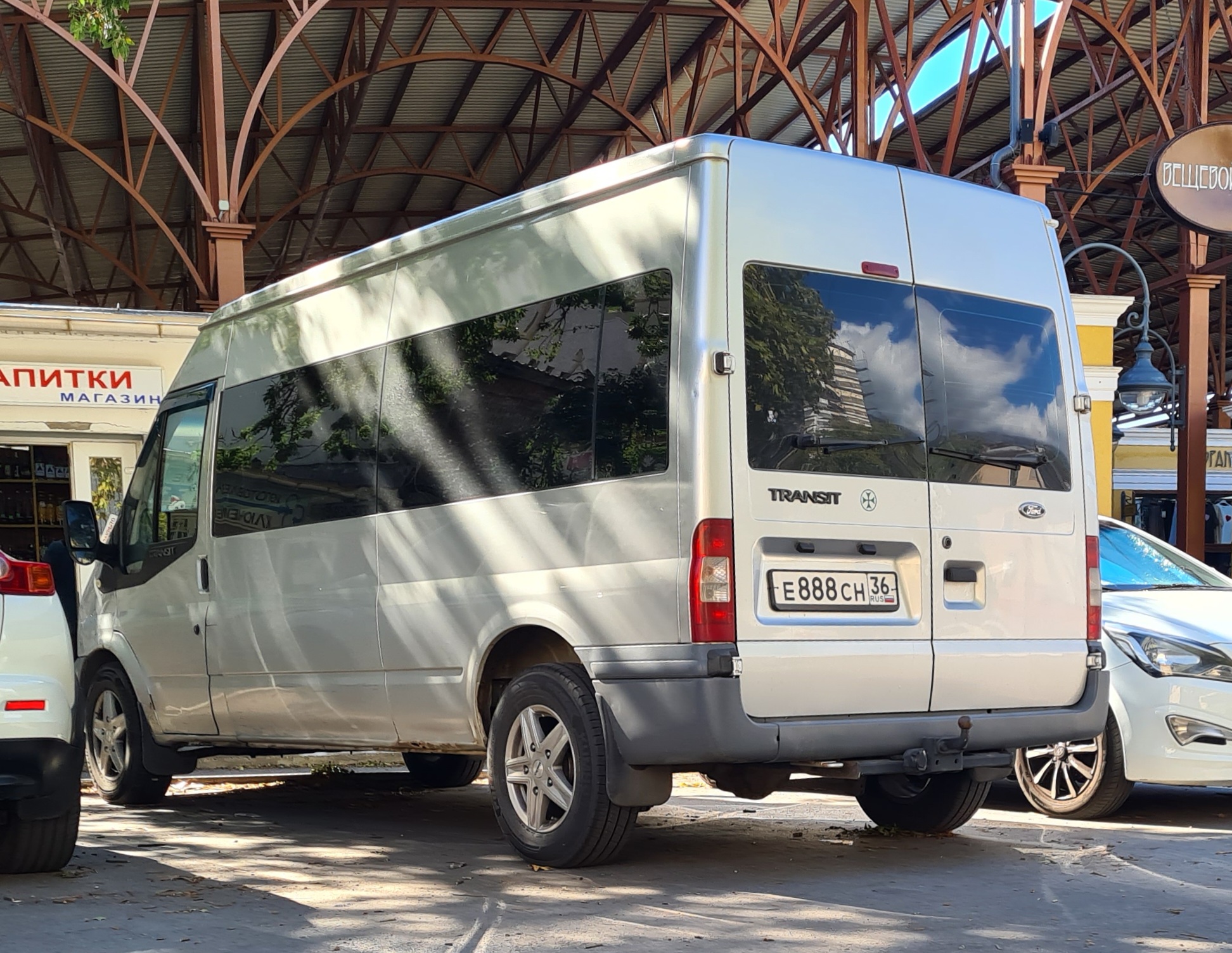 е 888 сн 36, Ford Transit 3rd gen Van (V347/V348), 1st facelift, 2006–2014