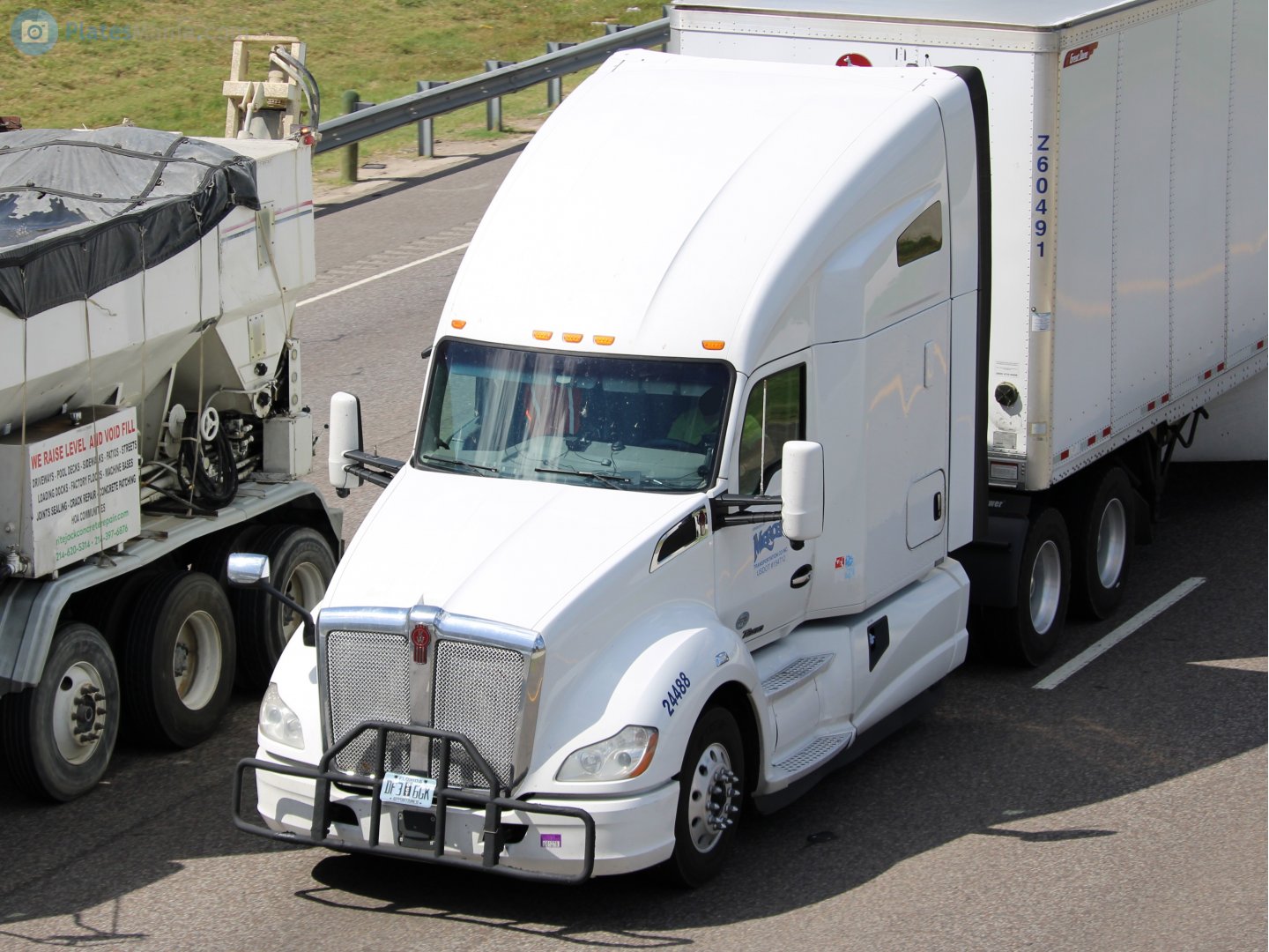 DF3 6GK, Kenworth T680 1st gen, 2013–2022