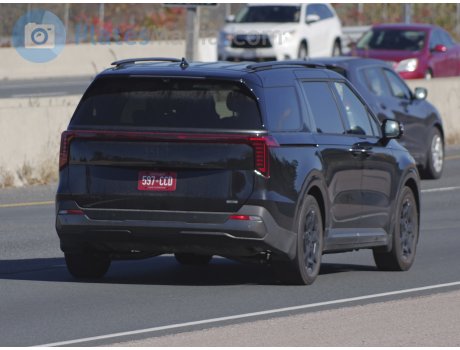 597-CCD, Kia Carnival