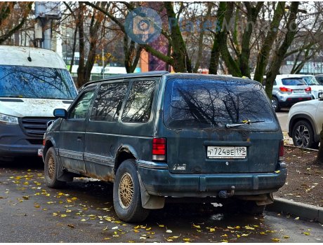 р724ве199, Dodge Caravan