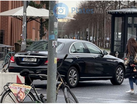 0 206-1, Mercedes-Benz E-Klasse