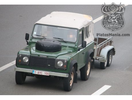 1-AYC-100, Land Rover Defender