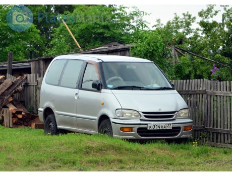 к014ха27, Nissan Serena