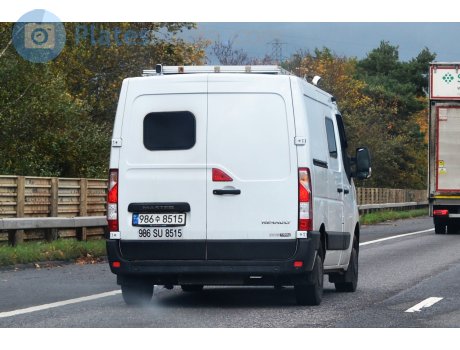 986수 8515, Renault Master