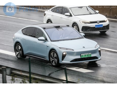 京A·BF0059, NIO ET5