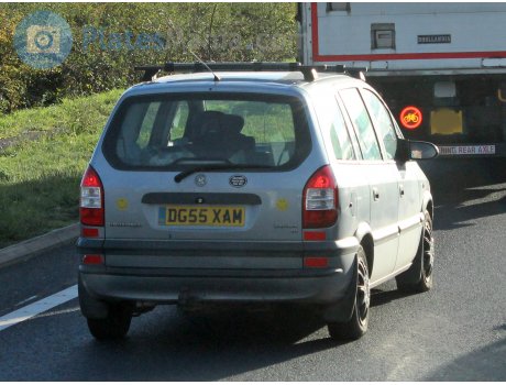 DG55 XAM, Vauxhall Zafira