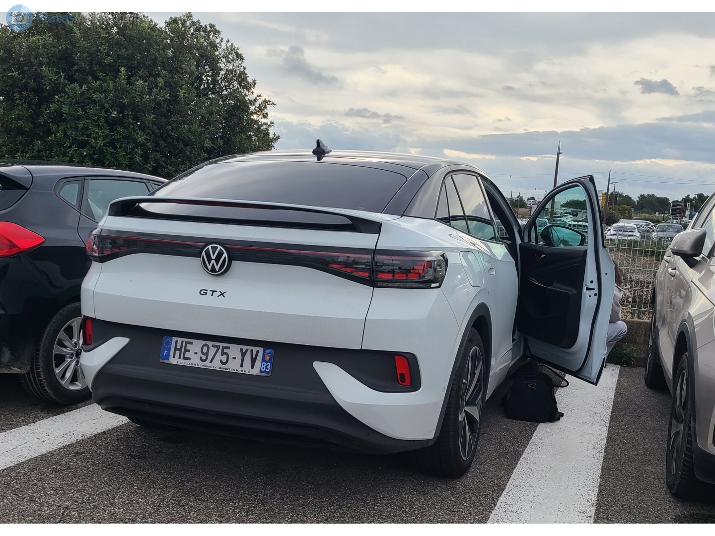 HE-975-YV, Volkswagen ID.5 1st gen (E39), 2022–