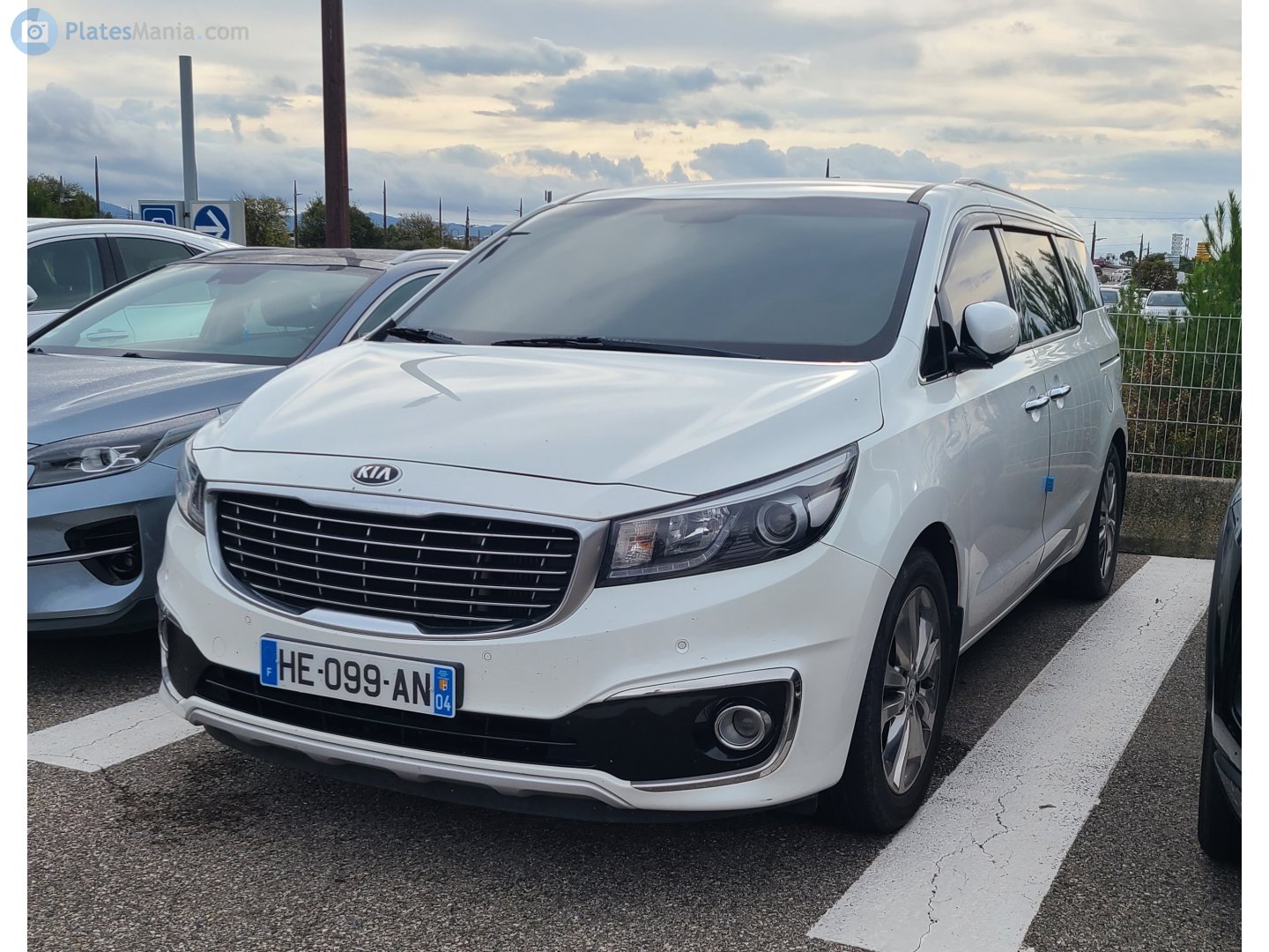 HE-099-AN, Kia Carnival 3rd gen (YP), 2014–2021