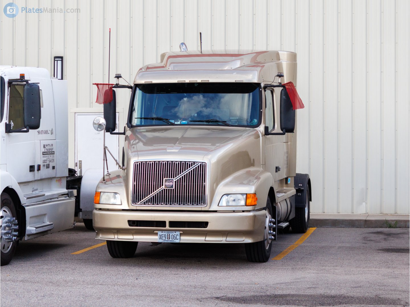 XE9 06C, Volvo VN Series 1st gen (VNL and VNM), 1996–2003