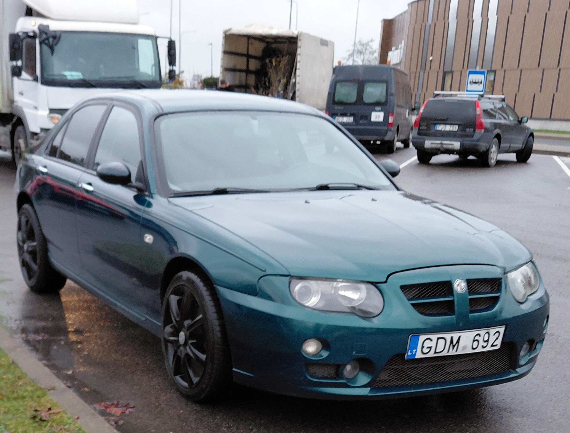 GDM 692, MG ZT 1st gen (X10), 2001–2005