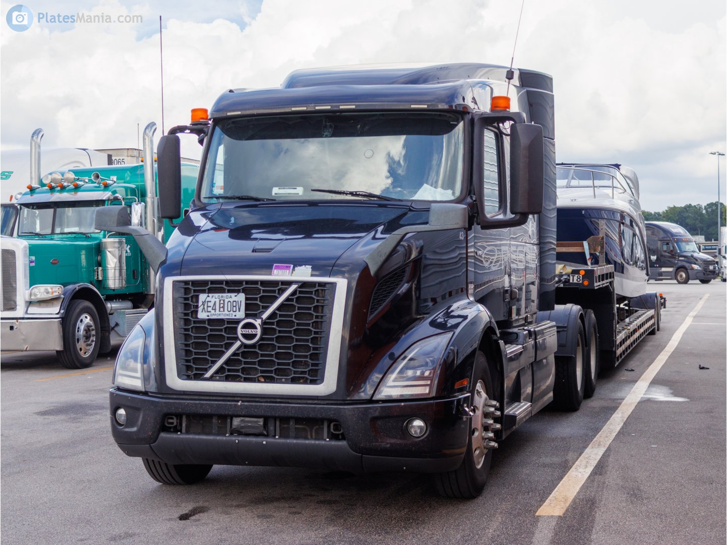 XE4 08V, Volvo VN Series 3rd gen VNR, 2017­–