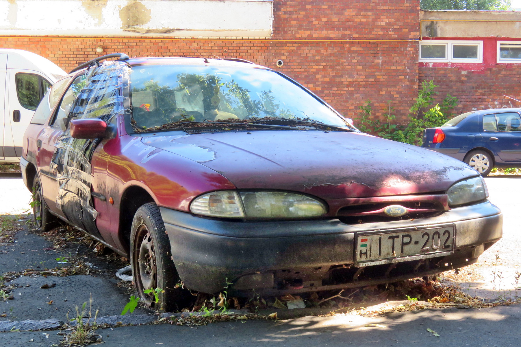 ITP-202, Ford Mondeo 1st gen Turnier Wagon (Mk1; CDW27), 1993–1996