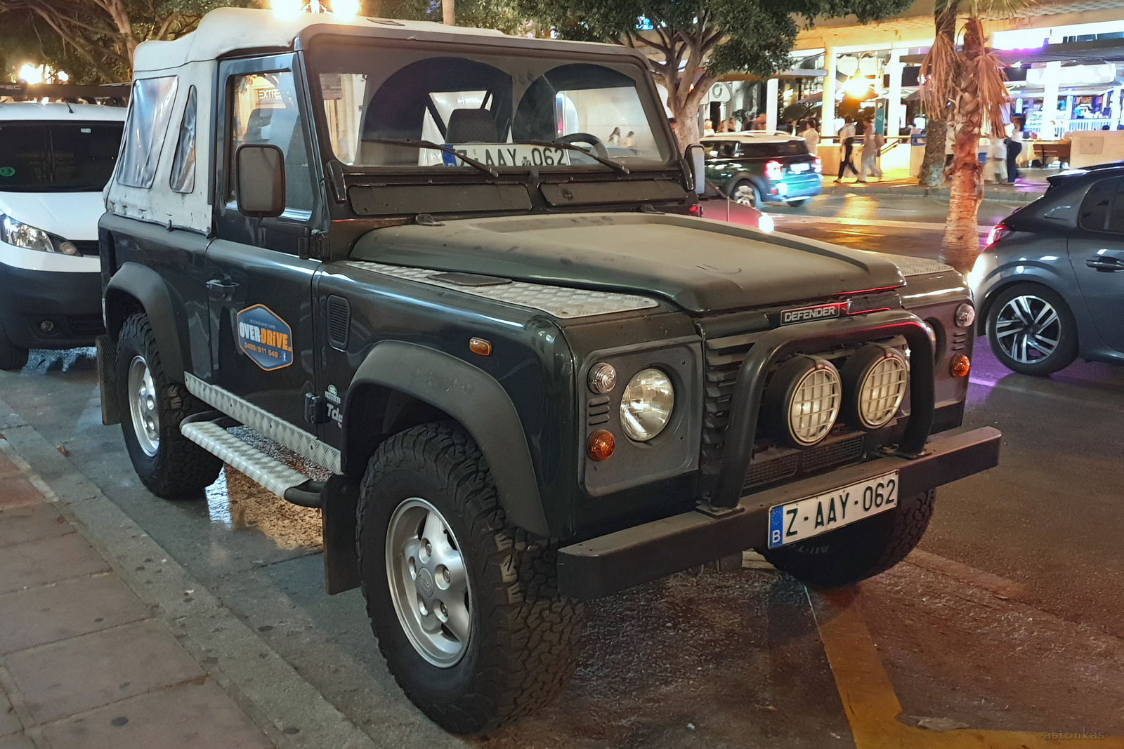 Z-AAY-062, Land Rover Defender 1st gen 90