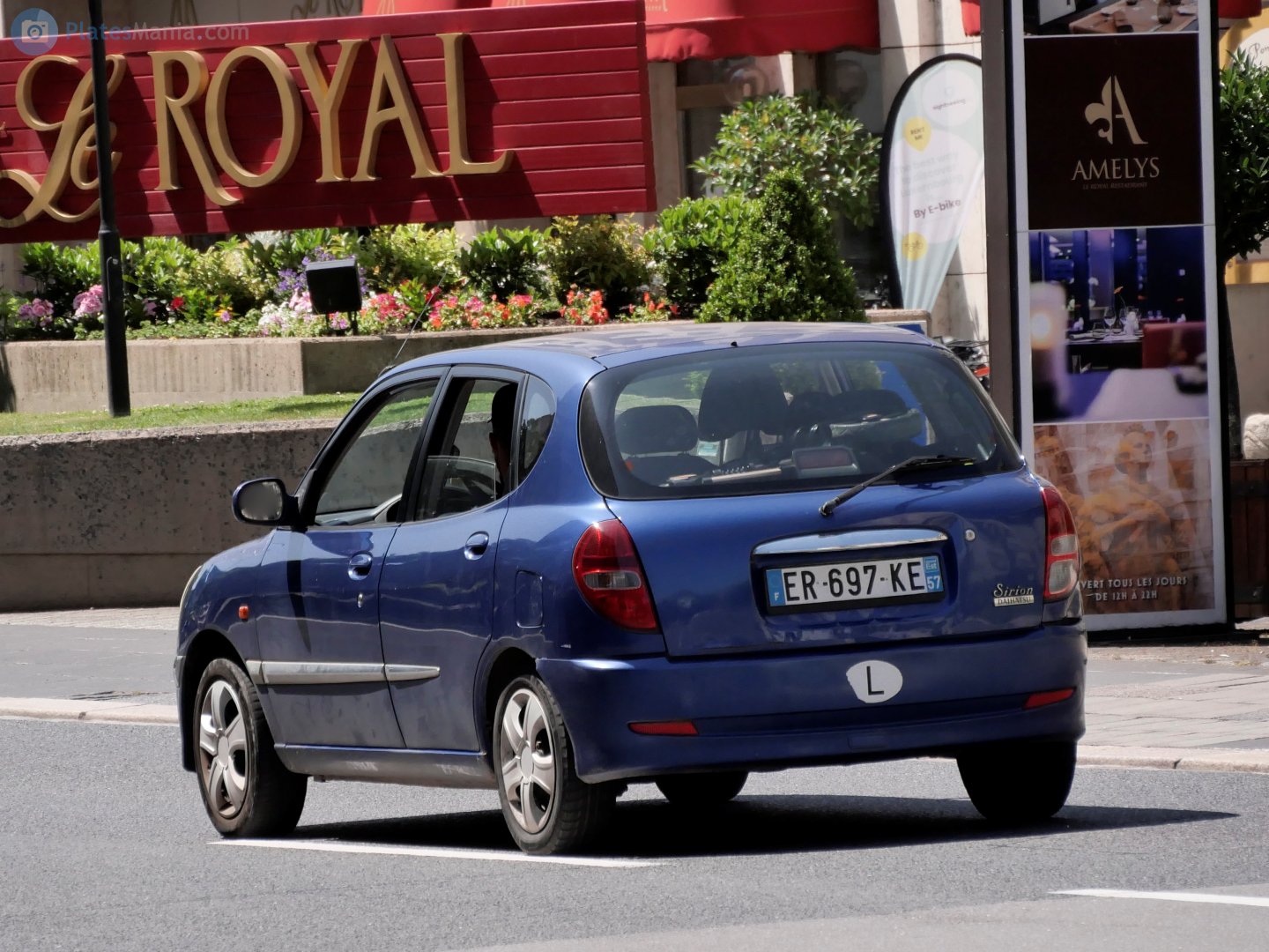 ER-697-KE, Daihatsu Sirion 1st gen (M101), facelift, 2001–2004