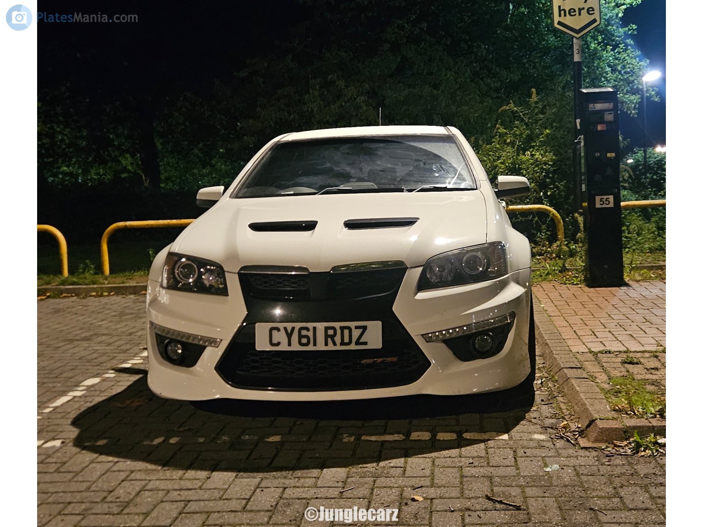 CY61RDZ, Vauxhall VXR8 1st gen Sedan (VE), facelift, 2011–2013