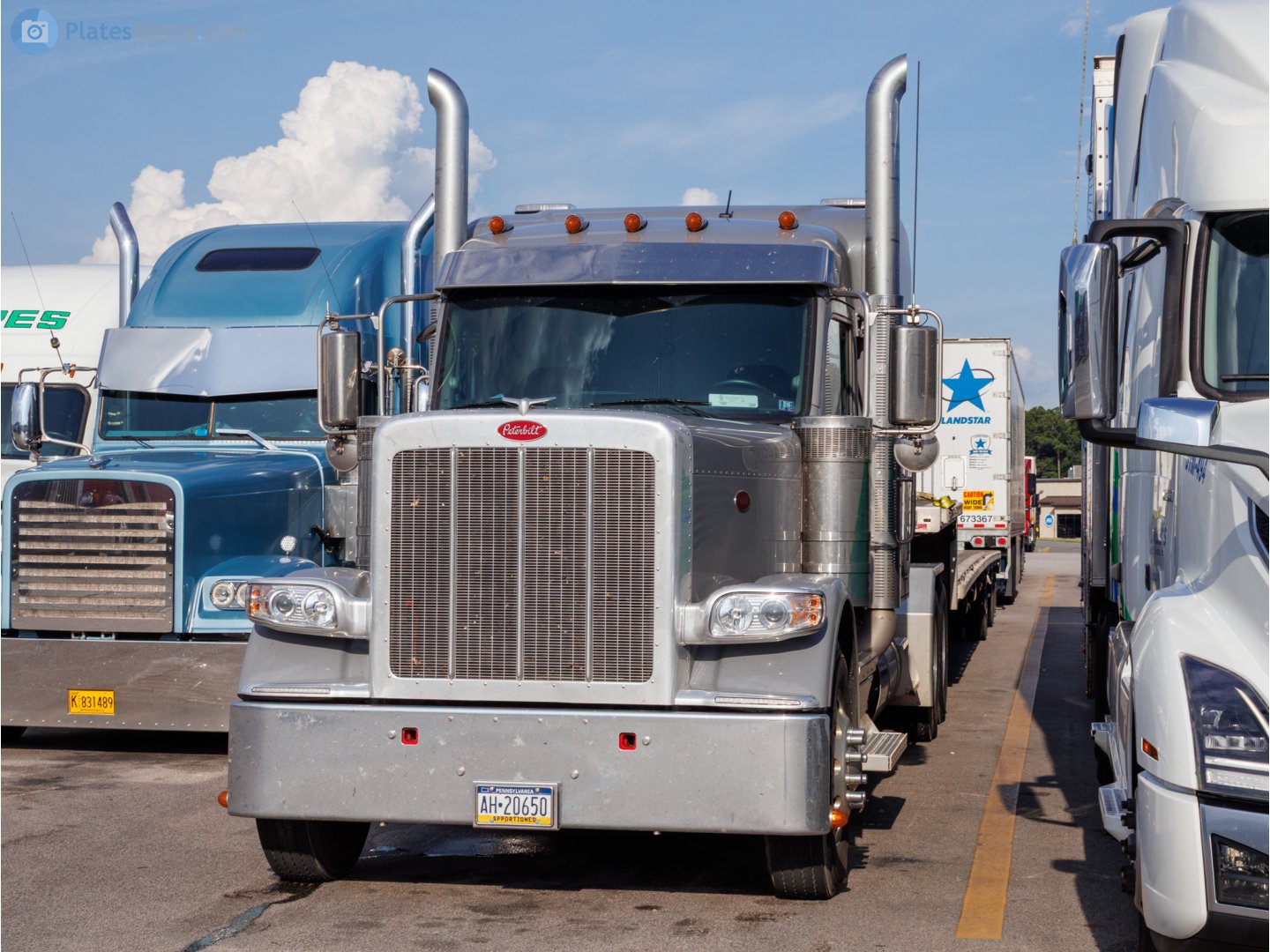 AH-20650, Peterbilt 589 