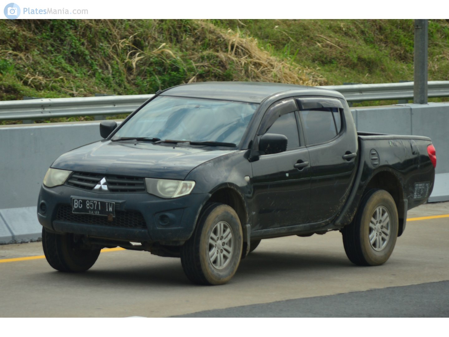 BG 8571 IW, Mitsubishi Triton 4th gen (KA/KB), 2005–2015