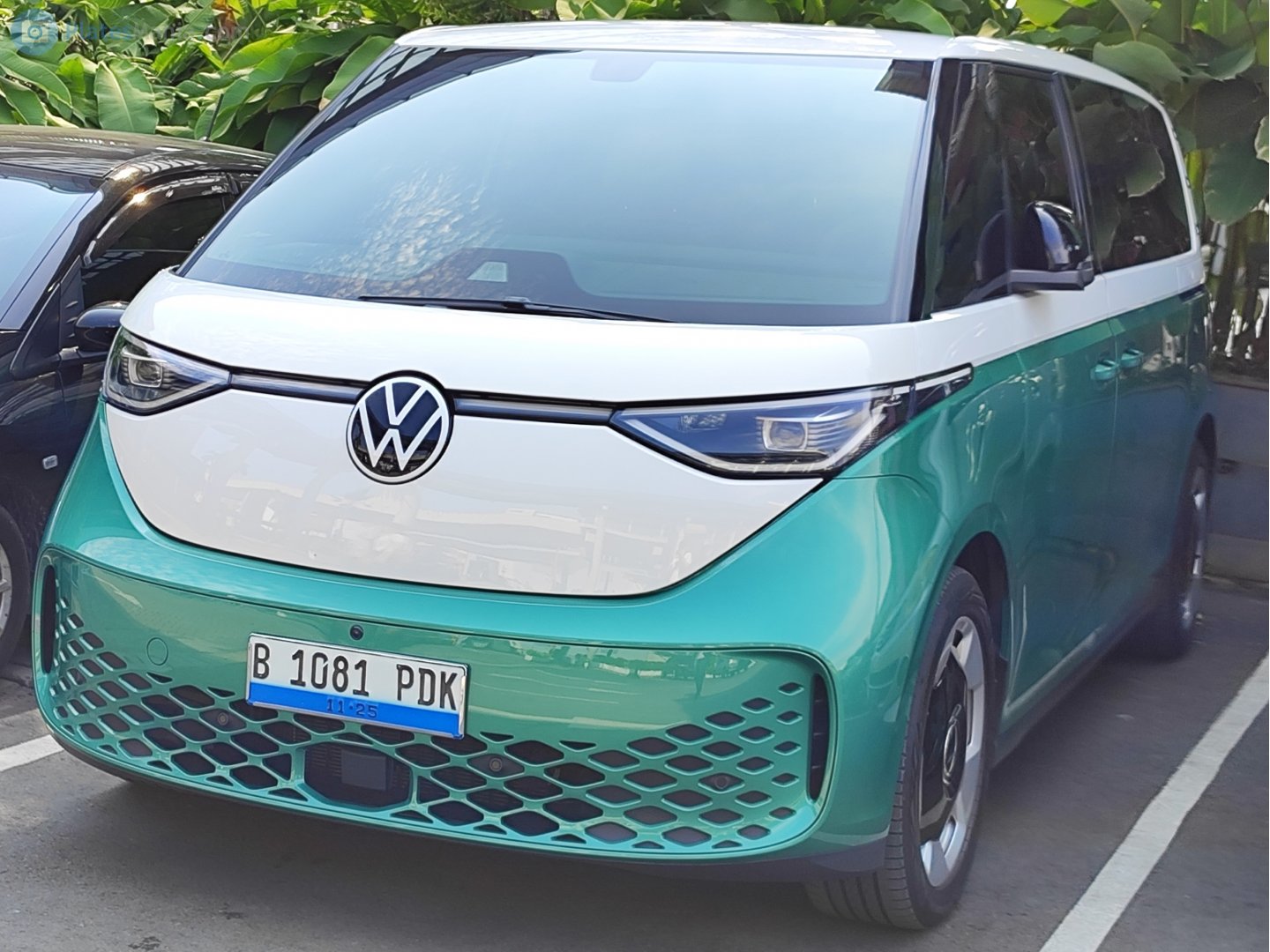 B 1081 PDK, Volkswagen ID.Buzz 1st gen Minivan, 2022–