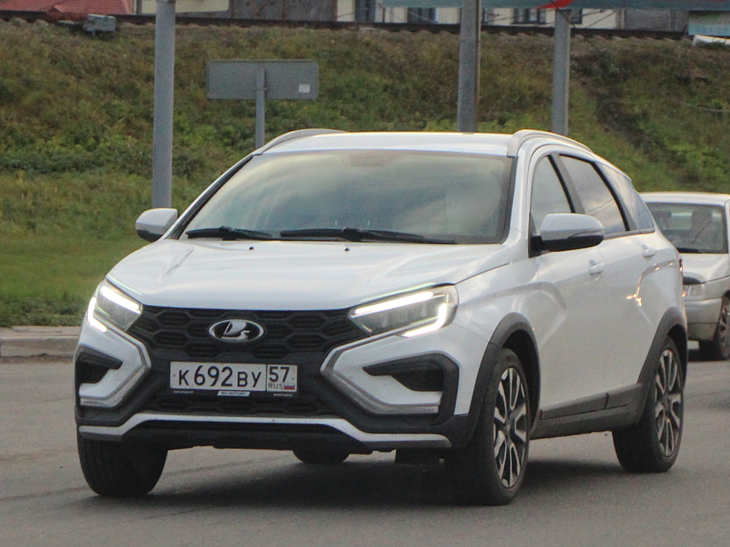 к 692 ву 57, Lada (VAZ) Vesta 1st gen SW Cross (GFK), facelift, 2022–