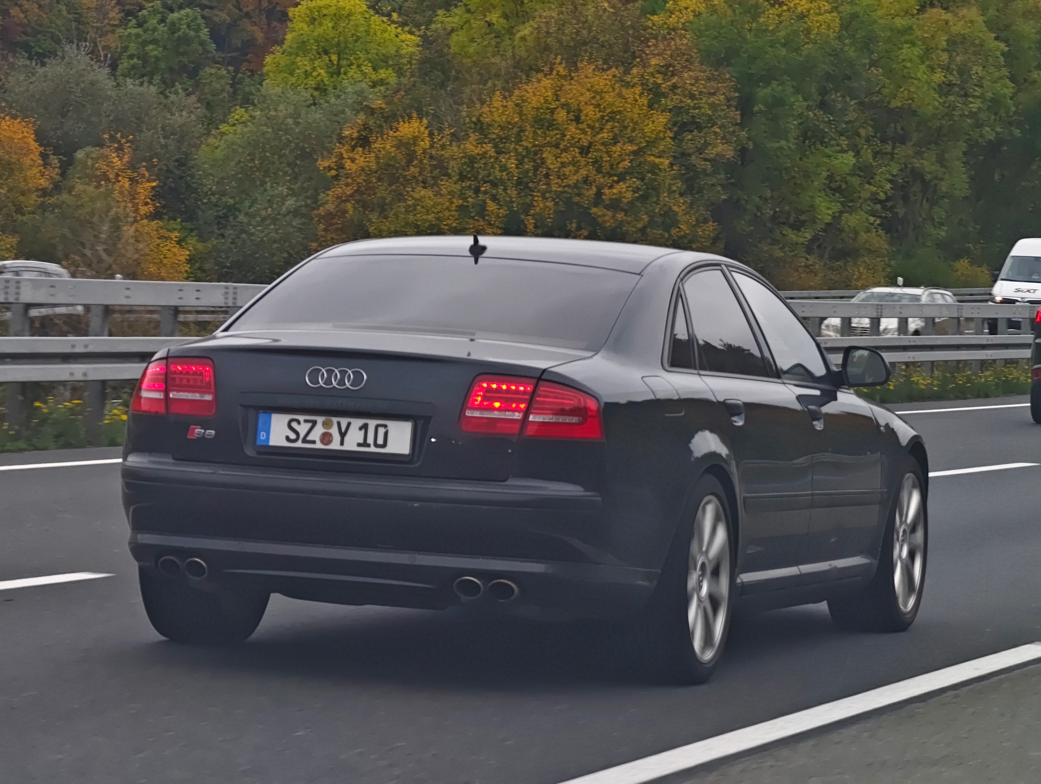 SZ Y 10, Audi S8 2nd gen (D3/4E2/4E8), 2005–2011