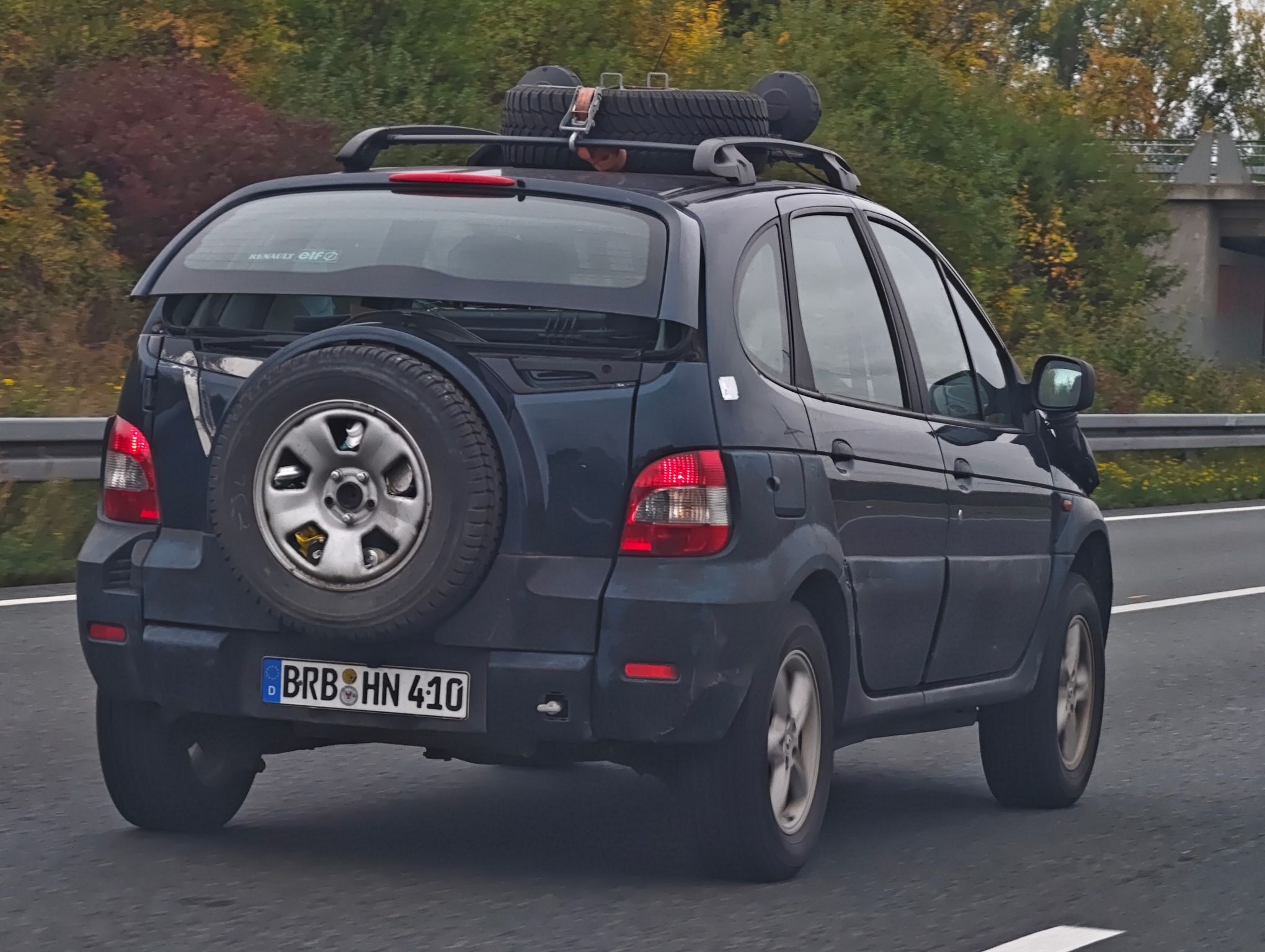 BRB HN 410, Renault Scénic 1st gen RX4 (J64), facelift, 2000–2003