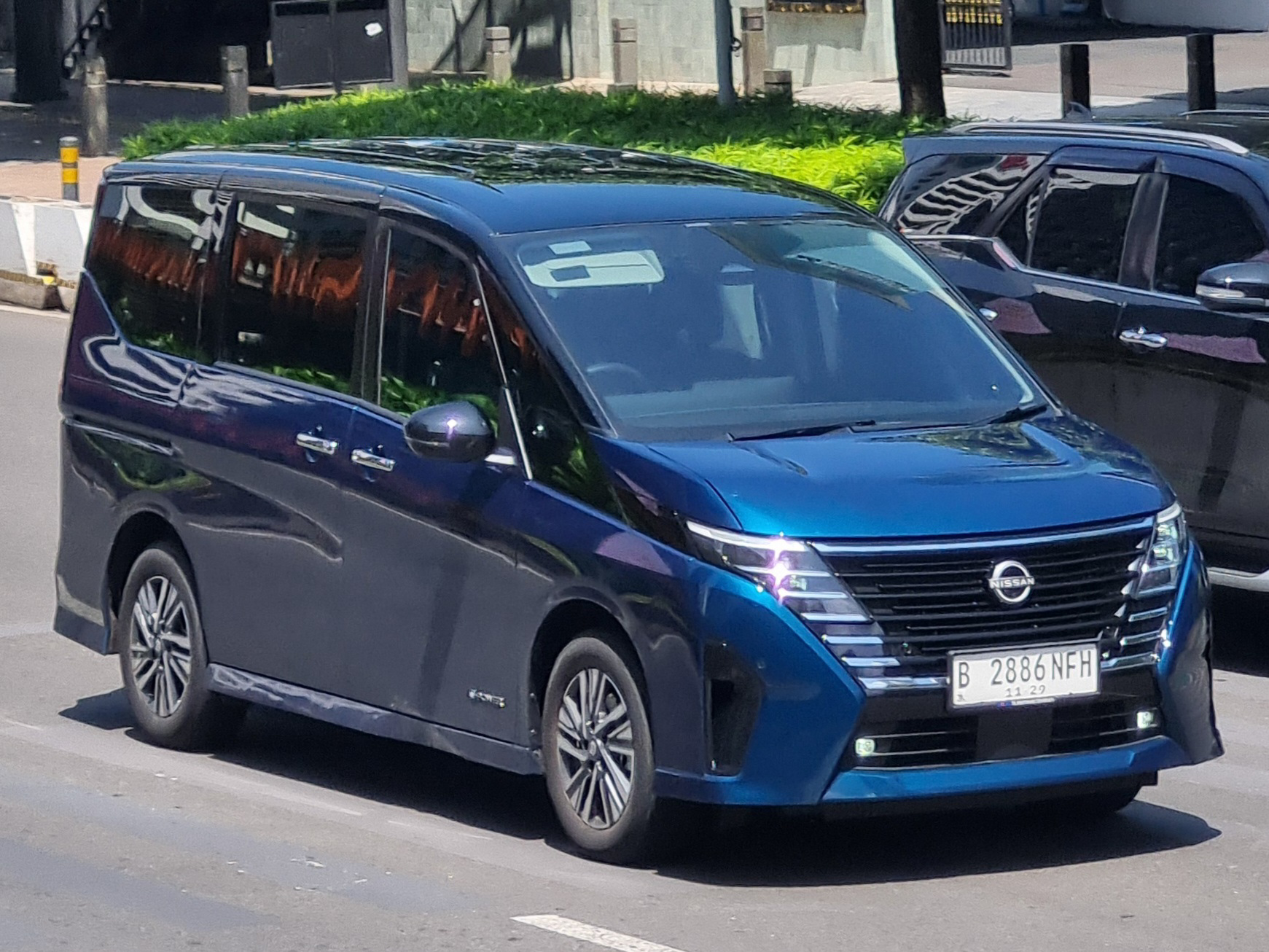 B 2886 NFH, Nissan Serena 6th gen (C28), 2022–